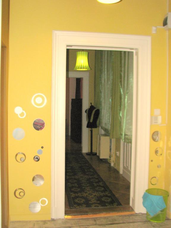 レトロ アパートメント ブダペスト 部屋 写真