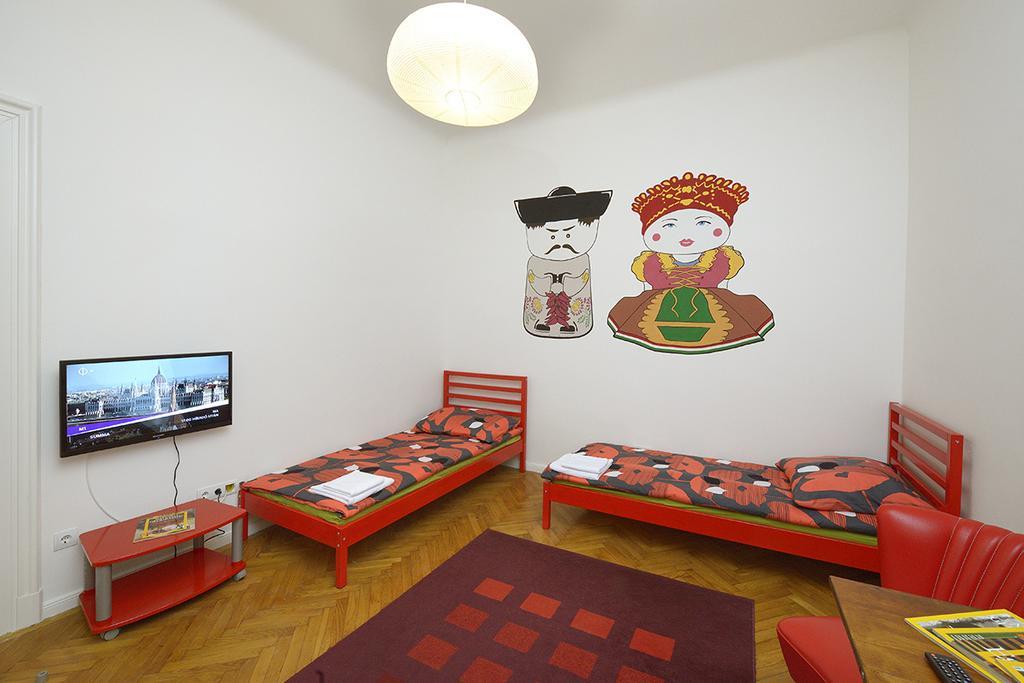 レトロ アパートメント ブダペスト 部屋 写真