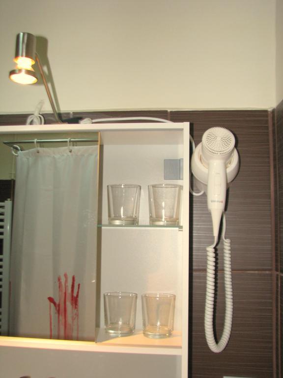 レトロ アパートメント ブダペスト 部屋 写真